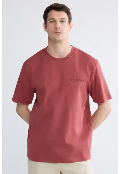 Tricou cu decolteu la baza gatului - Caramiziu