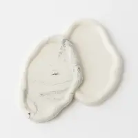 Tavă decorativă în formă de nor din ceramică jesmonite - Marmorată roz