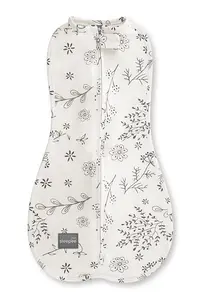 Saculet Swaddle pentru infasat Nou Nascut + Caciulita First Step Bloom 0.2 Tog Sleepee