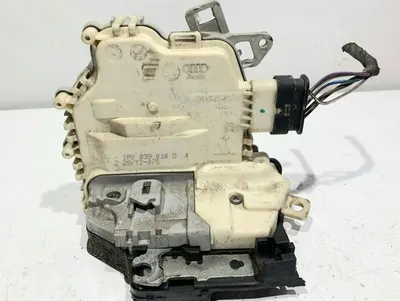 Broasca usa dreapta spate 1P0839016D Seat Leon 2 facelift (2009-2012)