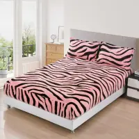 Cearsaf cu Elastic, Cocolino Sherpa Touch, 180x200cm si 2 fete de perna 50x70cm, Model Zebrat, Roz