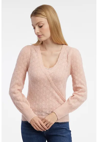 Pulover cu decolteu in V si model cu perforatii - Piersica