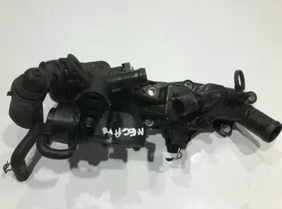 Carcasa termostat 110603082r Renault Megane 3 facelift (2012-2016) 1.2 tce H5F (400)
