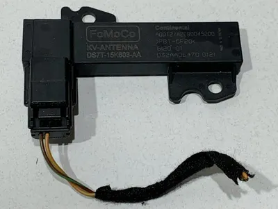 Amplificator antena keyless DS7T-15K603-AA Ford Focus 3 facelift (2013-2018)