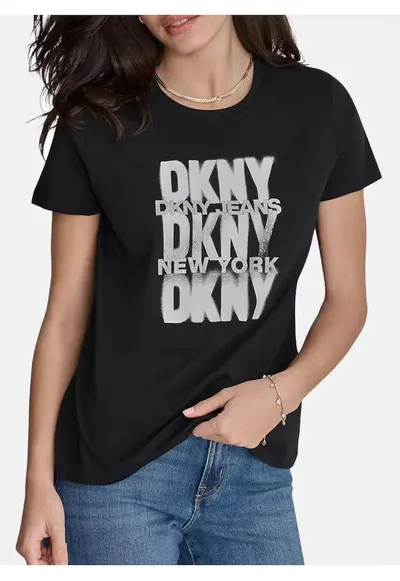 Tricou cu imprumeu logo supradimensionat