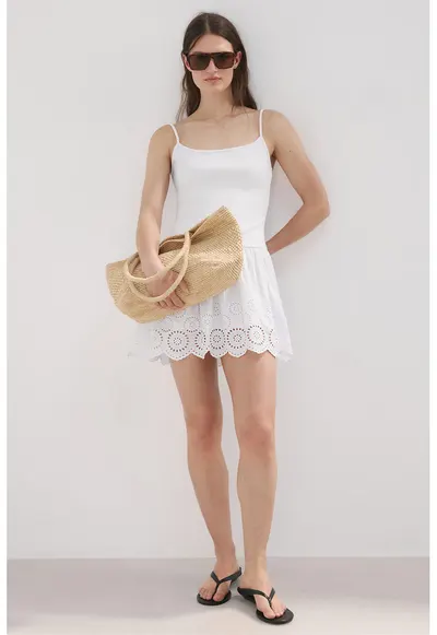 Rochie fara maneci cu detalii perforate - Alb