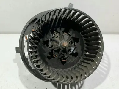 Ventilator habitaclu 1K1820015J Volkswagen Golf 5 (2004-2009)