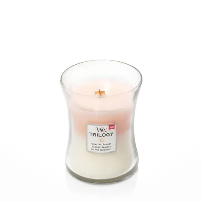 Lumanare parfumata - Medium Jar - Trilogy Island Getaway