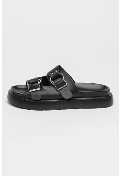 Papuci de piele cu detalii metalice - Negru