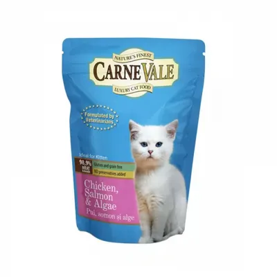 Hrana umeda pentru pisici Carnevale Kitten cu pui, somon alge 85 gr