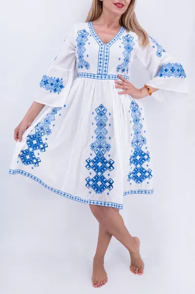 Rochie Traditionala Amanda 4