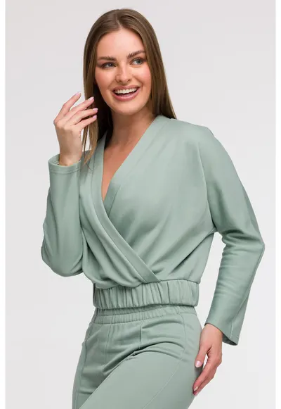 Bluza cu decolteu petrecut