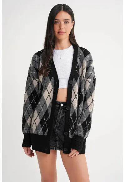 Cardigan - Oversize - model Argyle - decolteu in V - negru - tricot