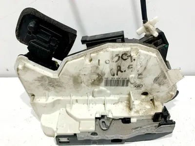 Broasca usa dreapta spate 5E0839016A Skoda Octavia 3 facelift (2017-2019)