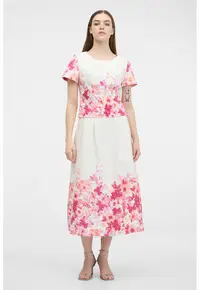 Fusta evazata cu model floral - Alb murdar/Roz