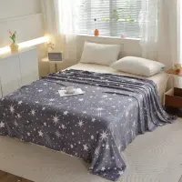 Patura Super Soft Cocolino, 200x230 cm – Rasfat absolut in zilele reci, Gri, ploaie de stele