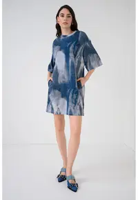 Rochie din bumbac organic cu model tie-dye - Albastru oceanic/Bleumarin