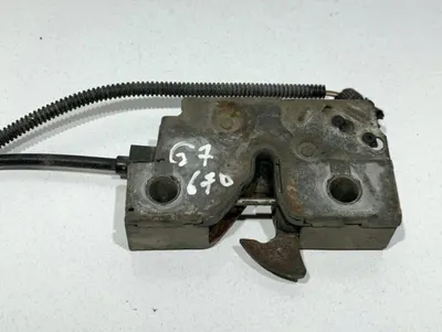 Broasca capota / fata motor 5G1823509B Volkswagen Golf 7 facelift (2017-2020)
