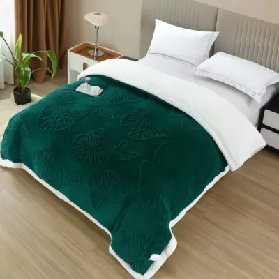 Patura Cocolino cu Fluturi 3D cu Blanita Sherpa, 200x230 cm – Confort si Eleganta de la Johny Home Pucioasa, Verde