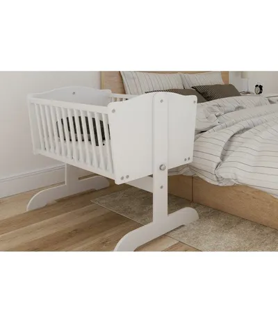 Patut balansoar din lemn Nichiduta Sweet Dream White pentru bebelusi 90x40 cm cu roti incluse,Mutare usoara,Margini rotunjite,Vopsele si materiale sigure,Solid si sigur de utilizat
