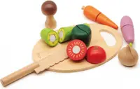Set produse de taiat Classic World - Legume de taiat, din lemn