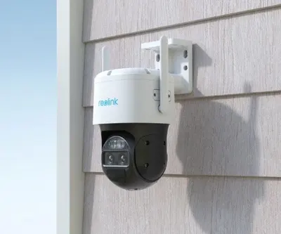 Camera de supraveghere Reolink Trackmix LTE TRACKMIX SERIES G770 Senzor: 1/3"CMOS Rezolutie video: 4 Megapixeli (3840 x 2160 pix