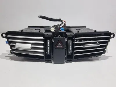 Grila ventilatie bord centrala A2128302554 Mercedes E-Class (2009->) [W212]