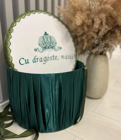 Cufar brodat botez Cu dragoste, nasii - verde