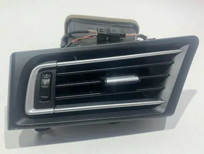 Grile ventilatie stanga fata 9115861 BMW Seria 7 (2008-2015) [F01, F02]