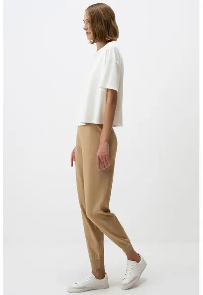 Pantaloni relaxed fit din tricot - Bej inchis