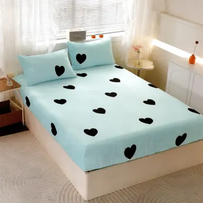 Cearsaf cu Elastic Cocolino 180x200cm si 2 fete de perna 50x70cm, Bleu, Negru, Inimioare