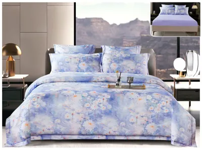 Lenjerie De Pat Din Satin Gros Cu Elastic La Cutie - Flori Albe In Azur - Engros