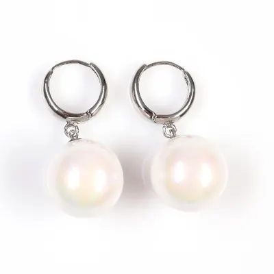 Cercei eleganti argintii cu perle albe