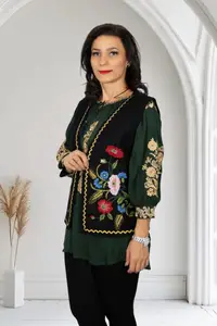 Vesta brodata cu model traditional Angi 18