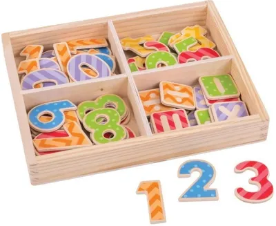 Set din lemn Bigjigs - Cifre si simboluri magnetice, in cutie