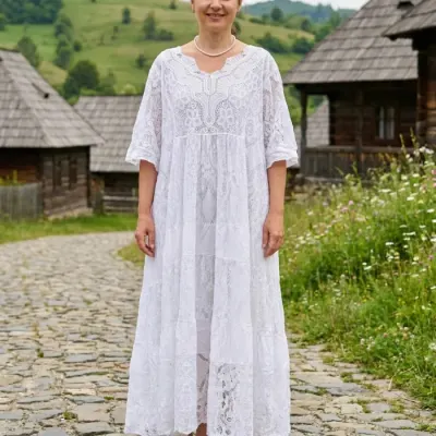 Rochie lunga alba din dantela si bumbac - model elegant vaporoasa