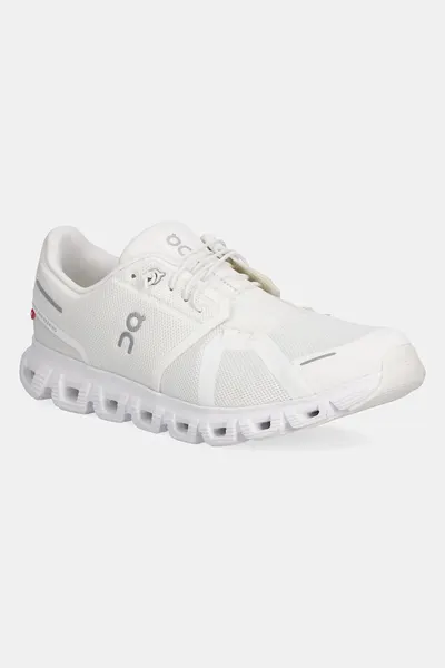 On sneakers Cloud 6