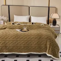 Patura Premium, 200x230cm, CoCoLiNo, Grofata, cu Model 3D Tip Tricotaj si Bordura din Blanita Contrastanta – Eleganta si Caldura Absoluta, Bej Maroniu