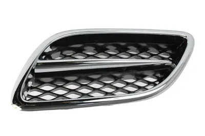 Grila radiator Stanga potrivit NISSAN PRIMERA 1.6-2.0D 1996-2002 pana in 2002 - (crom/negru)