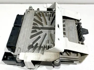 Calculator motor ecu 31336983 Volvo XC60 facelift (2013-2017) 2.4 d5 D5244T15 215 cp