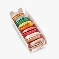 Cutie cu 6 macarons