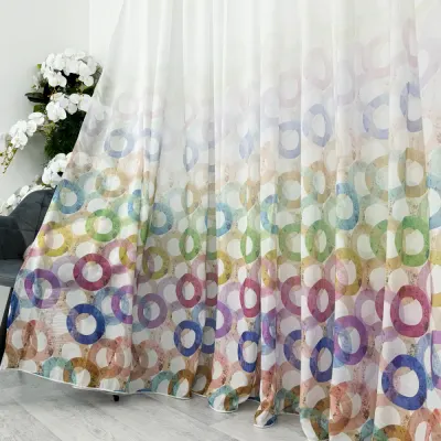 Perdea din Voal imprimat, Alb cu cercuri colorate, 140cm latime x 260cm inaltime, cu rejansa pt bara