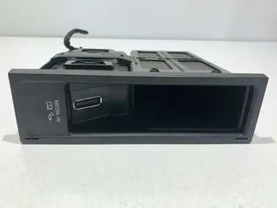 Interfata multimedia 5N0035341D Volkswagen Passat CC (2008-2012)