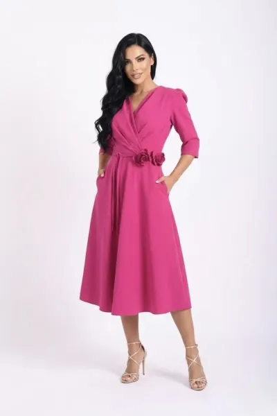 Rochie eleganta fucsia cu croiala in clos si lungime midi