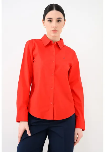Camasa regular fit cu guler ascutit - Rosu vermillion