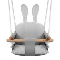 Leagan pentru copii cu structura din lemn si husa din bumbac Tulano Hop 33 Grey Rabbit cu centura de siguranta,spatar,sezut moale, utilizare interiorexterior, greutate admisa 60 kg