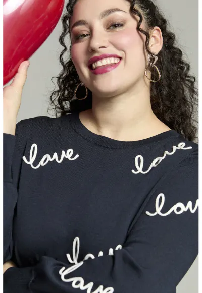 Pulover cu model text - Bleumarin