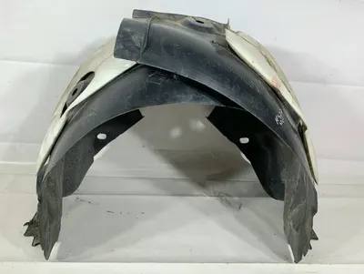 Carenaj roata stanga fata 638430101R Renault Megane 3 facelift (2012-2016)
