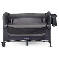Patut pliabil multifunctional Coccolle Insieme Co Sleeper cu laterala culisanta si 2 niveluri de inaltime, Sistem atasare la somiera patului de adult, Masa infasat, Roti cu frana, Usita cu fermoar, Geanta transport, 120x60 cm