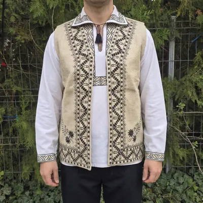 Vesta traditionala Lazar 28
